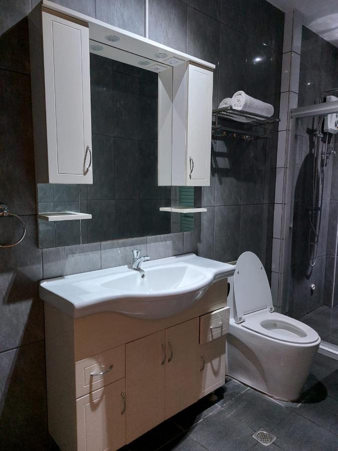 Bonsai Jacuzzi Suites Panglao Eksteriør billede
