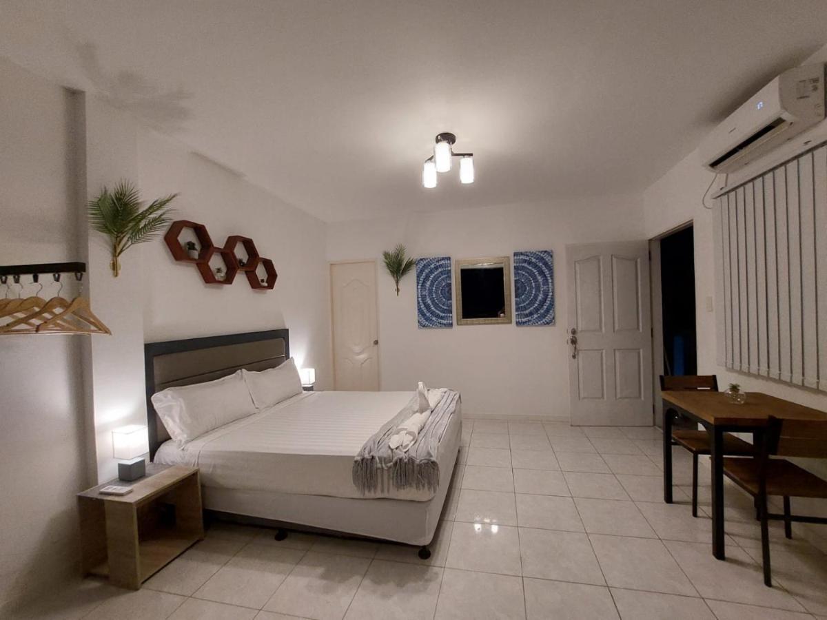 Bonsai Jacuzzi Suites Panglao Eksteriør billede
