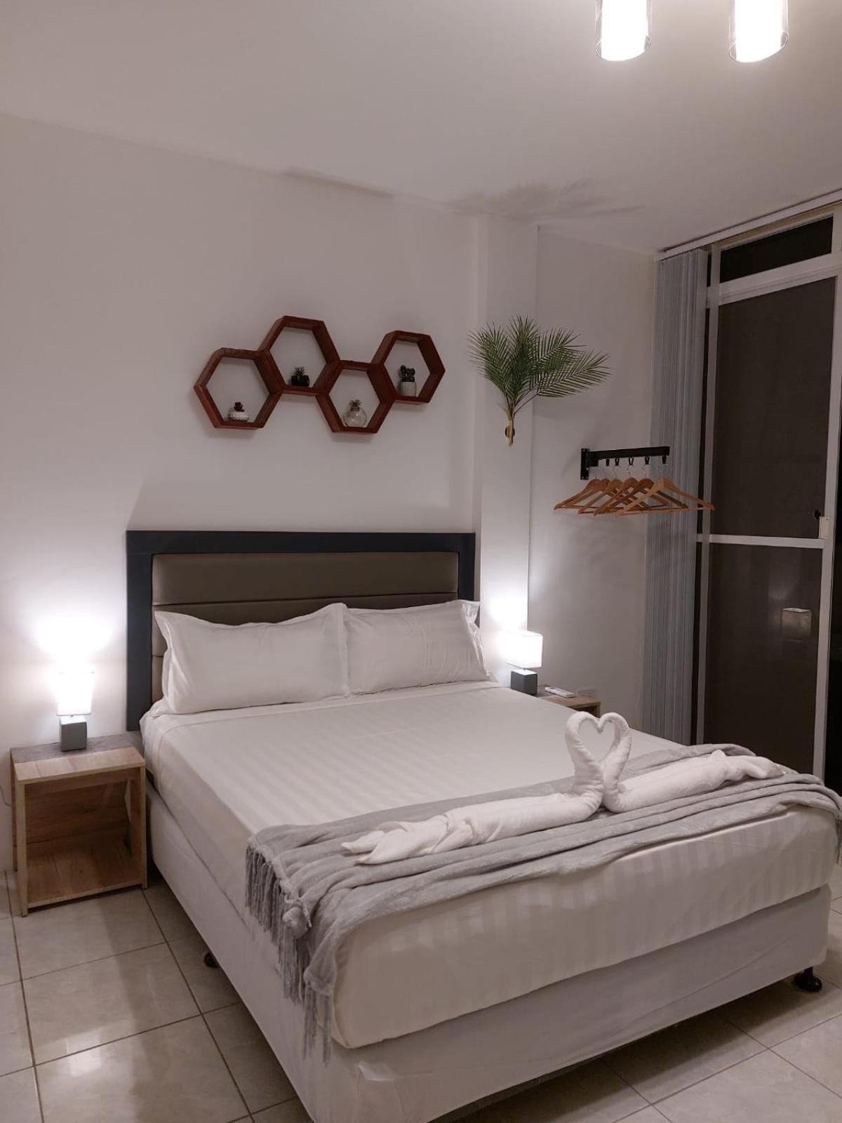 Bonsai Jacuzzi Suites Panglao Eksteriør billede