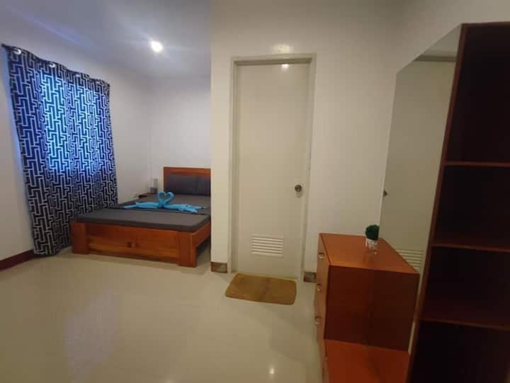 Bonsai Jacuzzi Suites Panglao Eksteriør billede